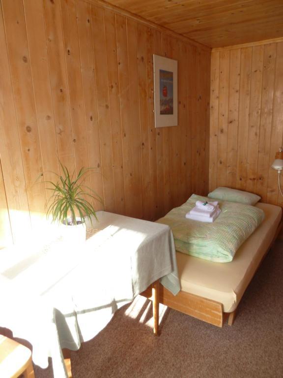 Gasthof Derby Hotel Zweisimmen Room photo